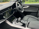 Audi Q7 Image 2