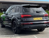 Audi Q7 Image 2