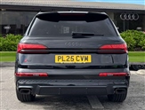 Audi Q7 Image 4