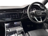 Audi Q7 Image 2