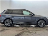 Audi Q7 Image 4