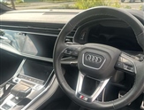 Audi Q7 Image 6
