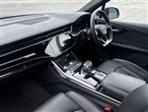 Audi Q7 Image 2