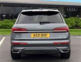 Audi Q7 Image 4