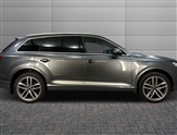 Audi Q7 Image 4