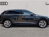 Audi Q7 Image 4
