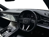 Audi Q7 Image 6