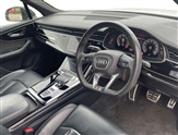 Audi Q7 Image 6