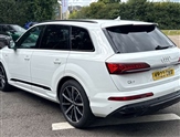 Audi Q7 Image 6