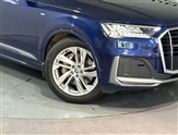 Audi Q7 Image 2