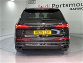 Audi Q7 Image 5