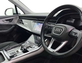 Audi Q7 Image 6