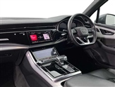 Audi Q7 Image 2