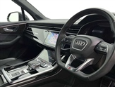 Audi Q7 Image 6