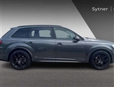 Audi Q7 Image 4
