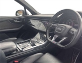 Audi Q7 Image 6