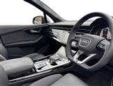 Audi Q7 Image 6
