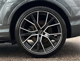 Audi Q7 Image 5
