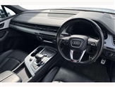 Audi Q7 Image 6
