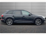 Audi Q7 Image 4