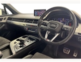 Audi Q7 Image 6