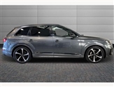 Audi Q7 Image 4