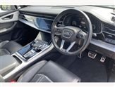 Audi Q7 Image 6