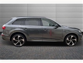 Audi Q7 Image 4