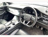 Audi Q7 Image 6