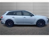 Audi Q7 Image 4