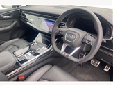 Audi Q7 Image 6