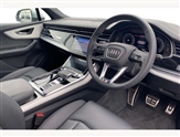 Audi Q7 Image 6