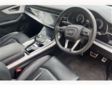 Audi Q7 Image 6