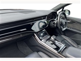 Audi Q7 Image 2