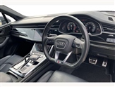 Audi Q7 Image 6