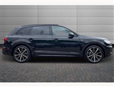 Audi Q7 Image 4