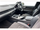 Audi Q7 Image 2