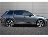 Audi Q7 Image 4