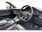 Audi Q7 Image 6