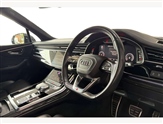 Audi Q7 Image 6
