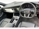 Audi Q7 Image 6