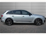 Audi Q7 Image 4