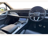 Audi Q7 Image 6