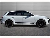 Audi Q7 Image 4