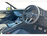 Audi Q7 Image 6