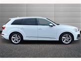 Audi Q7 Image 4