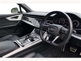Audi Q7 Image 6