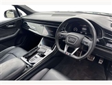 Audi Q7 Image 6