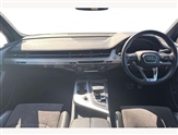 Audi Q7 Image 6