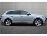 Audi Q7 Image 4